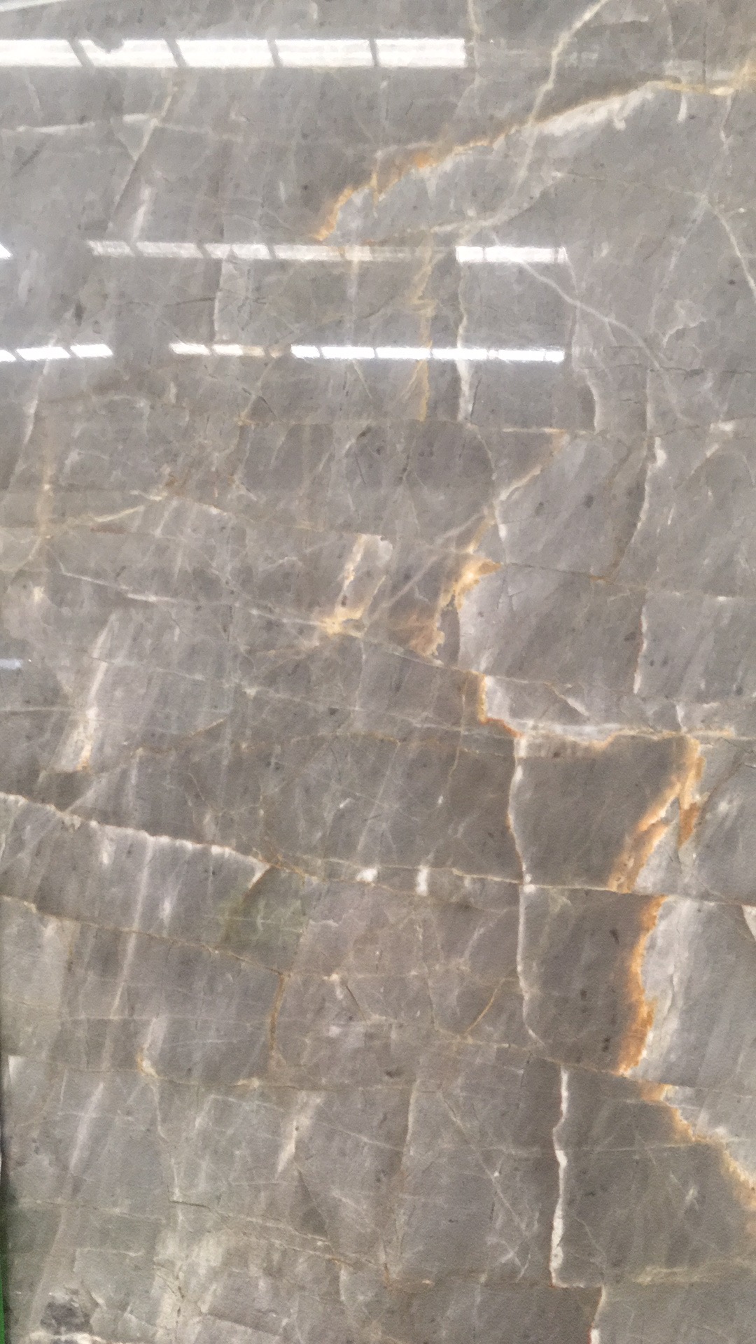 Textura em close de veios brancos do mármore cinza caster da China