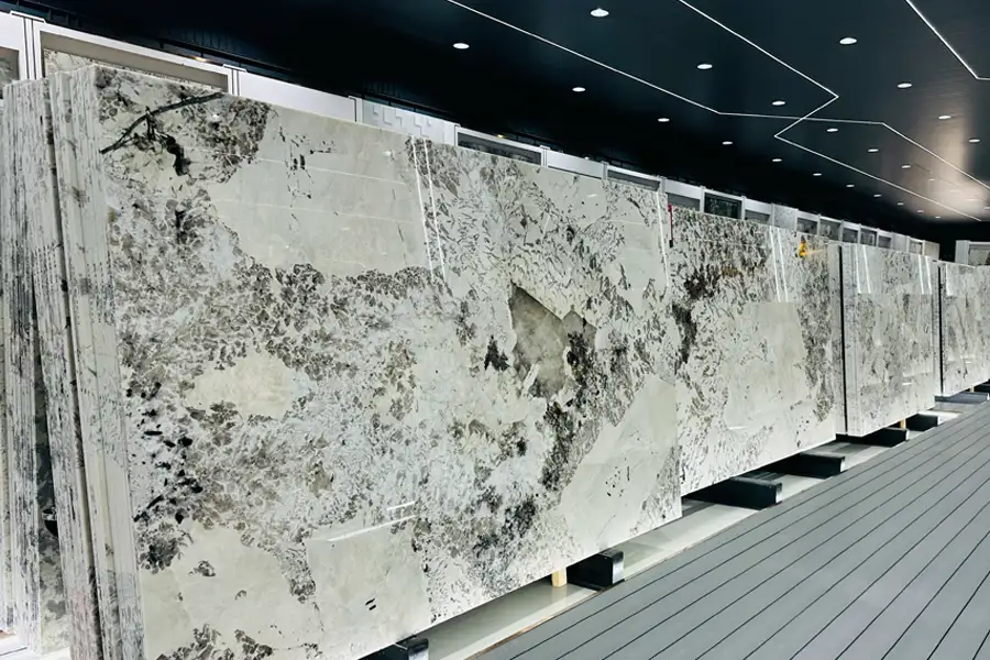 Patagonia-Quartzite-Slabs-Sale-Center-in-China-FOR-U-STONE