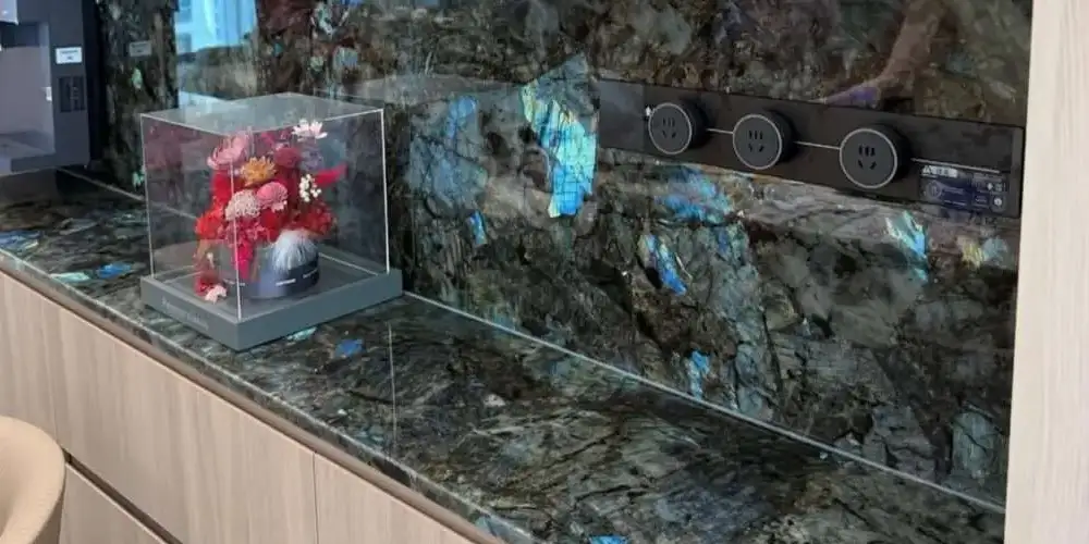 Lemurian Blue Granite 2026: Technical Guide for Luxury Hotel Bars & Cut-to-Size Tiles 5 Lemurian-Blue-Granite-Hotel-Bench-Tops-Designs