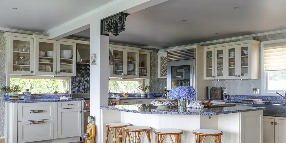 Luxury-Farmhouses-Kitchen-Projects-with-Blue-Bahia-Granite-Countertops