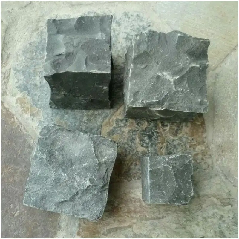 Natural Split Rough Black Basalt Cobblestone Cube Chiseled Surface Basalt Cobble Stone for Garden Paving Walkway Landscape Decor
