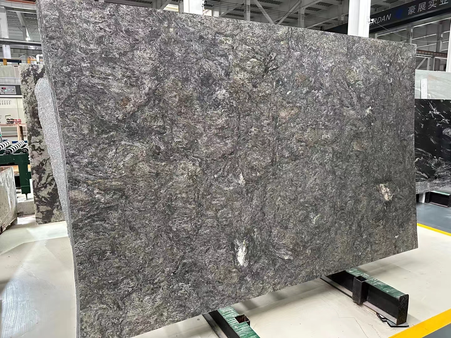 c fb f df f c fb f df f Application of metalicus slabs in Home Design