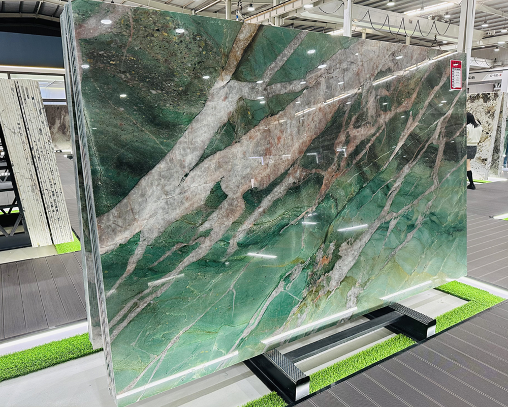 Patagonya Zümrüt Kuvarsit Levhalar