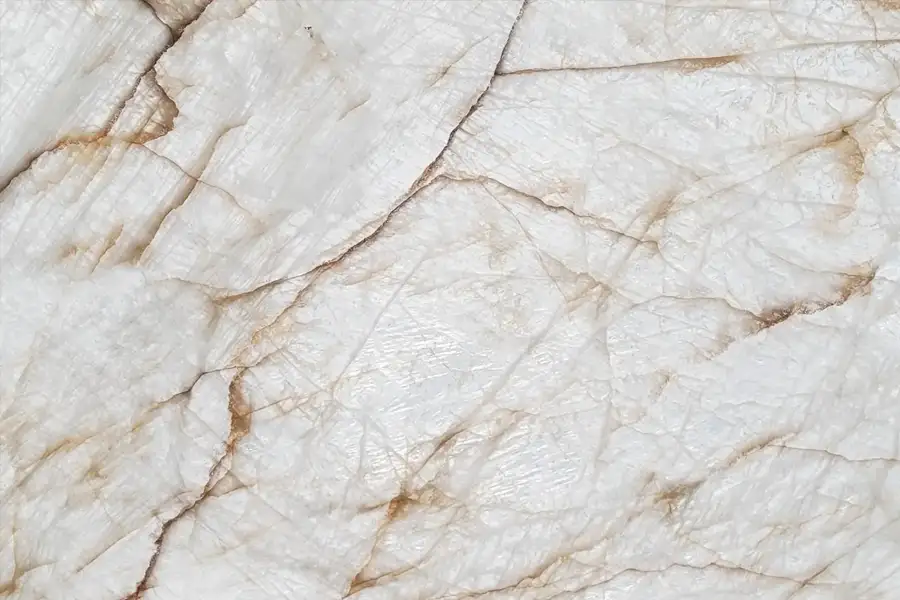 Кварцит Bianco Cristallo с эффектом подсветки