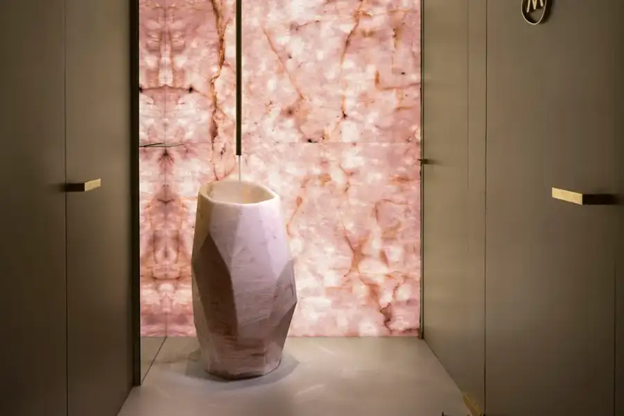 Verlichte Roze Cristallo Kwartsiet Badkamer