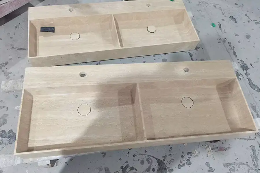 أحواض سوبر ترافرتين بيضاء فائقة الارتفاع