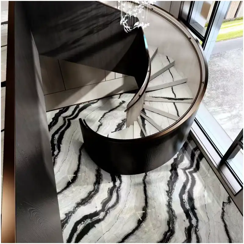 วิลล่าหรูหราสีขาวลายหินอ่อนแพนด้า บันได