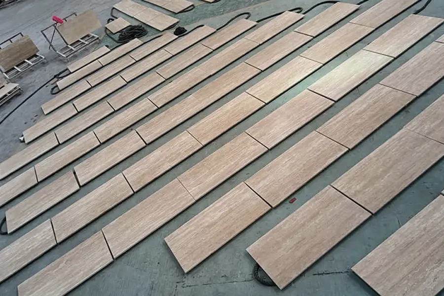 Roman Beige Travertine Wall Cladding Tiles