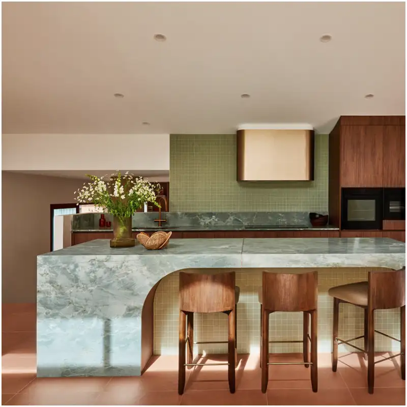 Emerald-Green-Quartzite-Countertops-For-Luxury-Villas