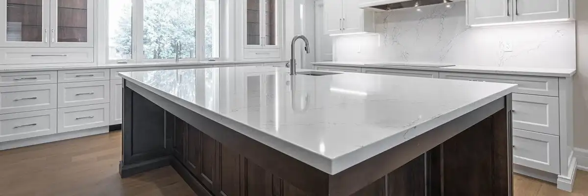 Engineered-Quartz-Kitchen-Countertops-Designs